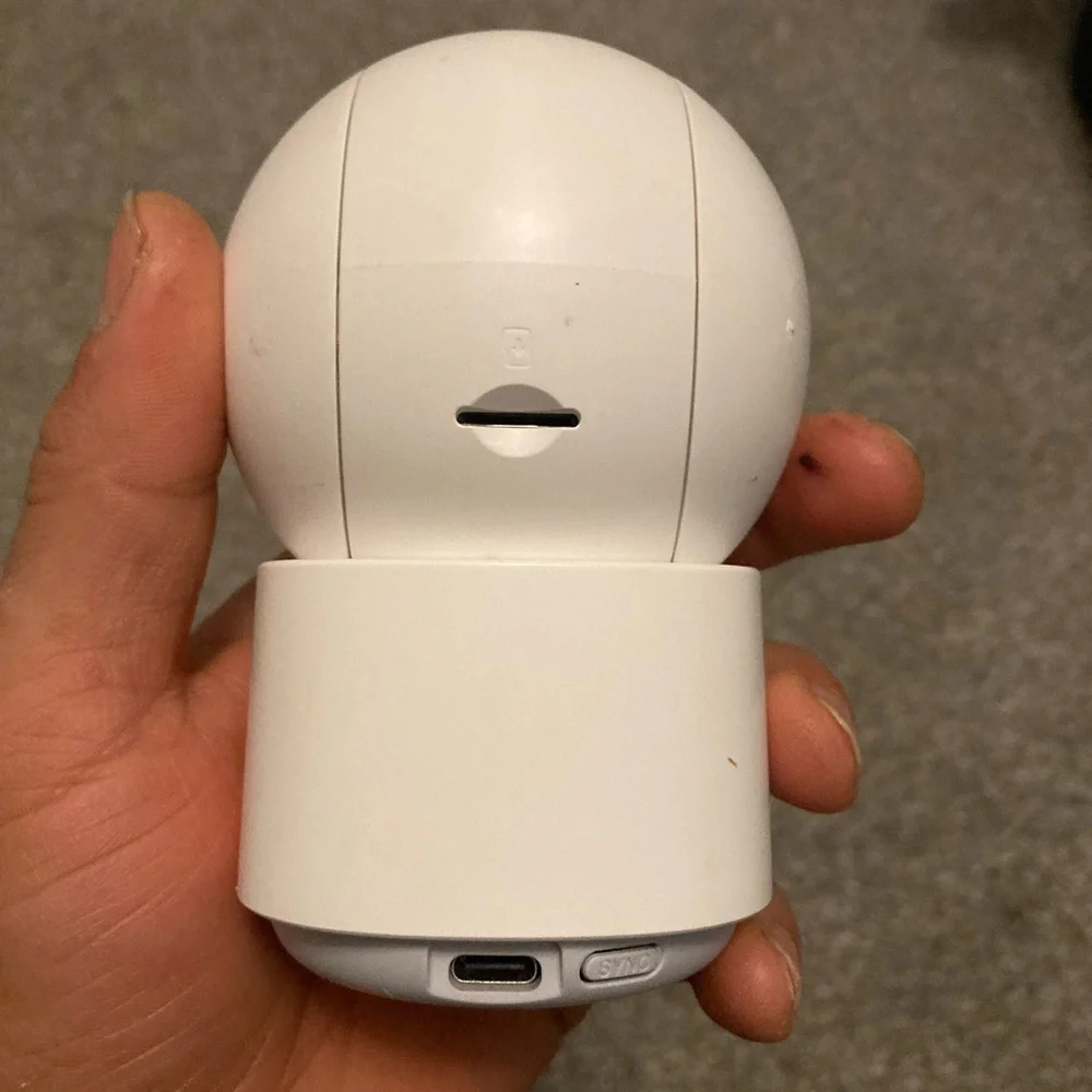 AOSU Indoor 360 Camera with Night vision, charging cable & Free Mounts